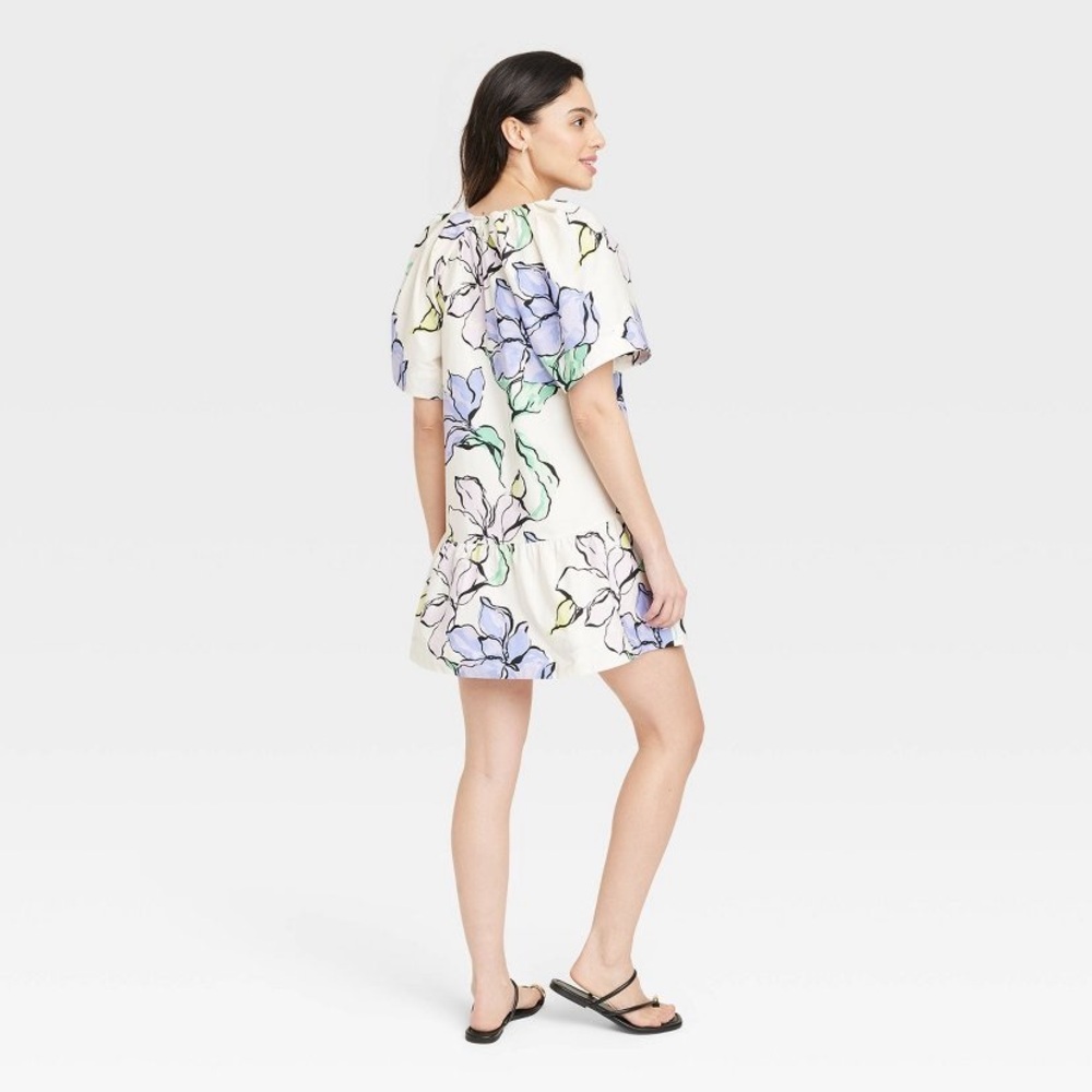 NWT Floral Flowy dress - Picture 3 of 6
